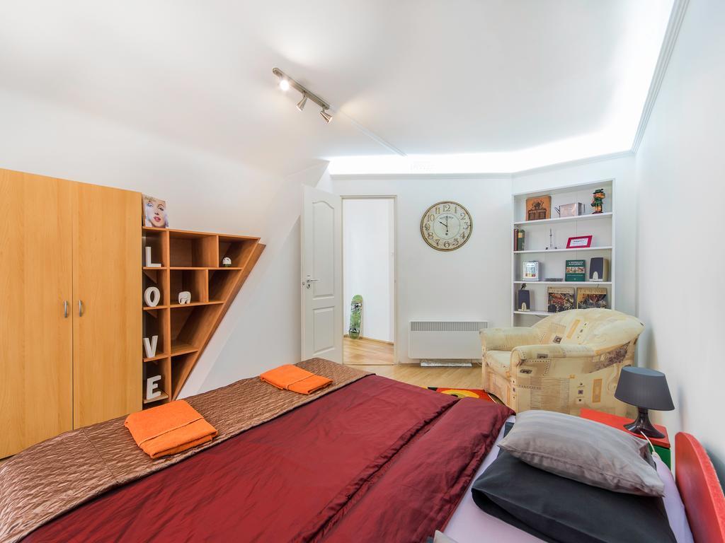 Central Budapest Apartment Eksteriør billede